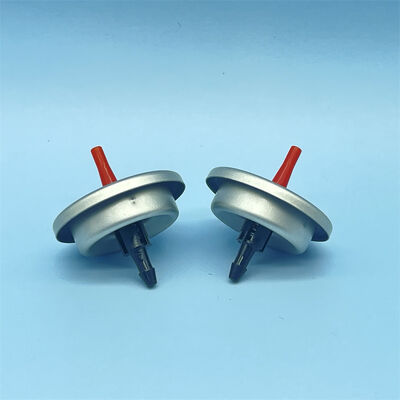 주문 라이터 재충전을 위한 빨간색 어댑터가 있는 라이터 가스 밸브 온라인 제조